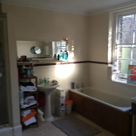 Style Boutique Double In Primrose Hill *