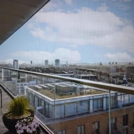 Apartment Golding's House Rooftop *