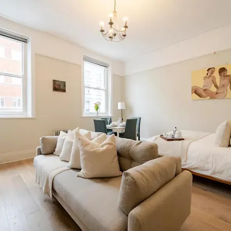 Apartment Chic Marylebone Studio, Walk To Oxford Street Or Regent's Park, By The Design Traveller London