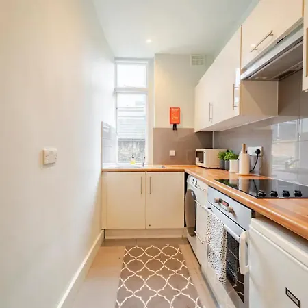Chic Marylebone Studio, Walk To Oxford Street Or Regent's Park, By The Design Traveller