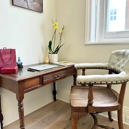 Chic Marylebone Studio, Walk To Oxford Street Or Regent's Park, By The Design Traveller
