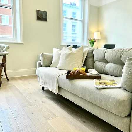 Chic Marylebone Studio, Walk To Oxford Street Or Regent's Park, By The Design Traveller