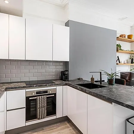 Stylish Hideaway Flat At Milton Park Highgate Apartment *
