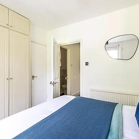 Stylish Hideaway Flat At Milton Park Highgate Apartment *