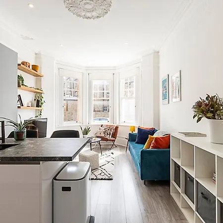 Stylish Hideaway Flat At Milton Park Highgate *