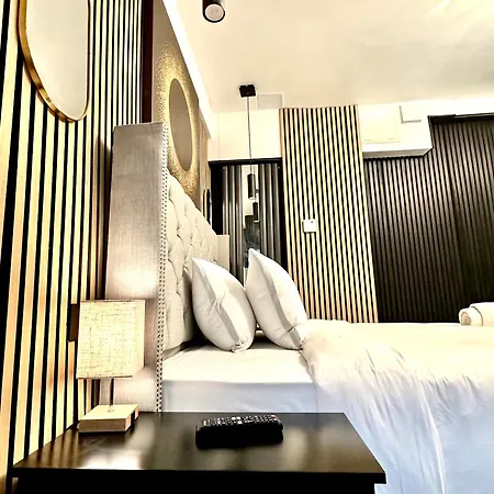 Aparthotel G Eighty Four