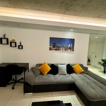 Excel Cosy With Balcony & River View Close To O2 Arena, Cable Car, Hall *