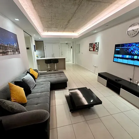 Excel Cosy With Balcony & River View Close To O2 Arena, Cable Car, Hall * London