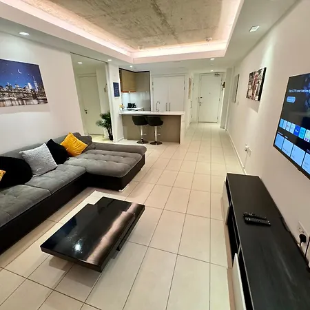 Excel Cosy With Balcony & River View Close To O2 Arena, Cable Car, Hall