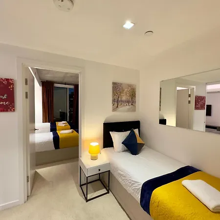 Excel Cosy With Balcony & River View Close To O2 Arena, Cable Car, Hall Appartement *