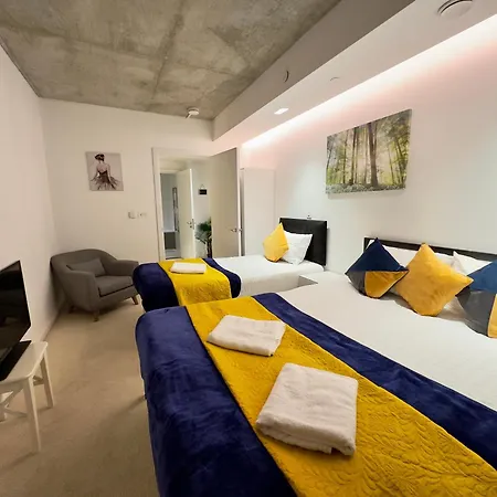 Excel Cosy With Balcony & River View Close To O2 Arena, Cable Car, Hall * London