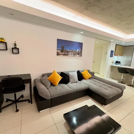 Excel Cosy With Balcony & River View Close To O2 Arena, Cable Car, Hall