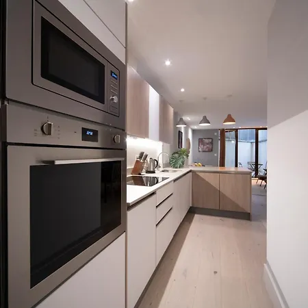 Palmer - Elephant & Castle Apartment