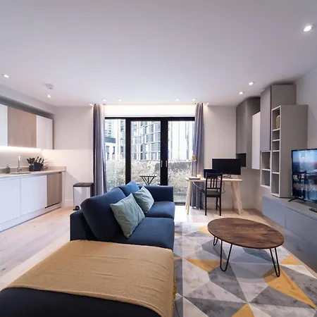 Palmer - Elephant & Castle Apartment London
