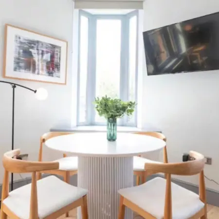 Bishops Way Apartment London