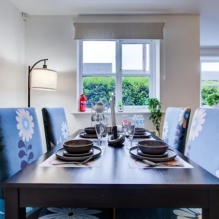 Spacious 2-bed Family With Pets Welcome * London