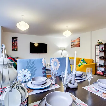 Spacious 2-bed Family With Pets Welcome