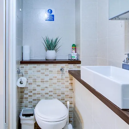 Apartment Spacious 2-bed Family With Pets Welcome *
