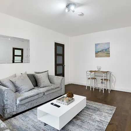 Mayfair Apartment- 5 Minutes From Selfridges Apartment