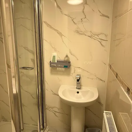 Lovely 2bedrooms Grove Walthamstow *