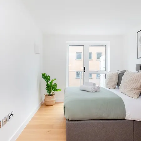 Bnbnook - Fitzrovia Duplex - Soho & Oxford Street Apartment London