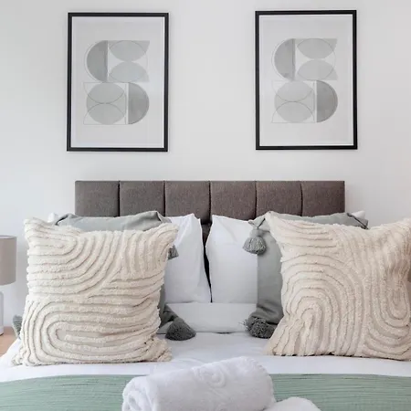 Bnbnook - Fitzrovia Duplex - Soho & Oxford Street *