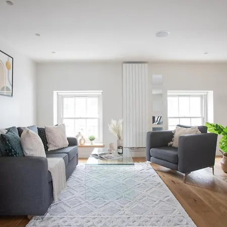 Bnbnook - Cozy 2br Near Oxford Street & Soho * London