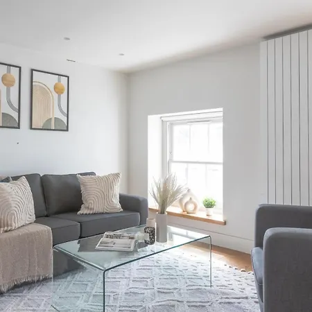 Bnbnook - Cozy 2br Near Oxford Street & Soho Apartment *