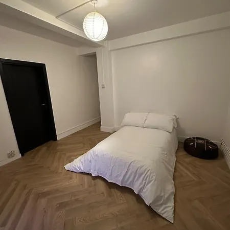 2 Bedroom Flat By Bridge & The Shard Apartment