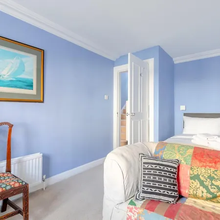 Regal Haven 4 Bed Near Buckingham Palace *