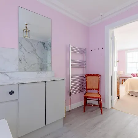 Regal Haven 4 Bed Near Buckingham Palace