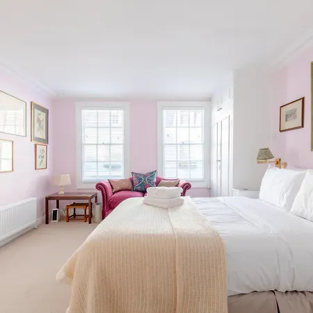 Regal Haven 4 Bed Near Buckingham Palace *