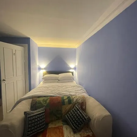 Apartment Regal Haven 4 Bed Near Buckingham Palace London