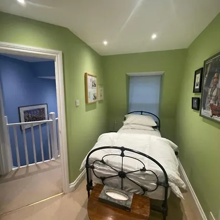 Apartment Regal Haven 4 Bed Near Buckingham Palace *