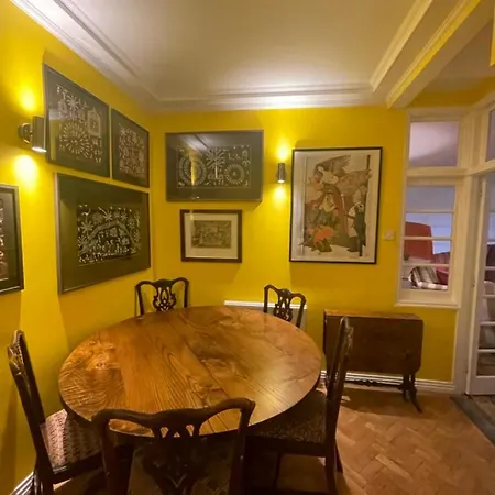 Regal Haven 4 Bed Near Buckingham Palace Apartment *