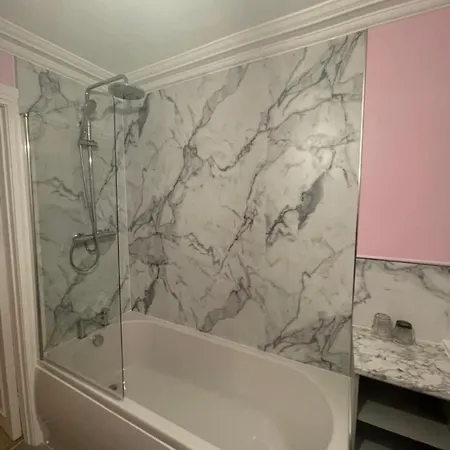 Apartment Regal Haven 4 Bed Near Buckingham Palace *