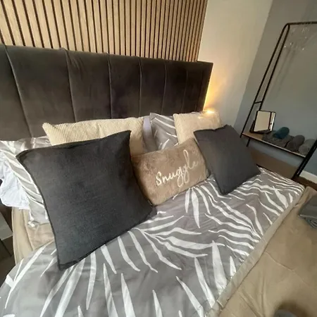 Apartment Cosy 2 Bed East London