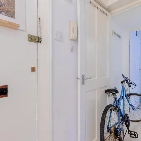 1bd Flat 6 Minutes To Old Street Station Apartment London