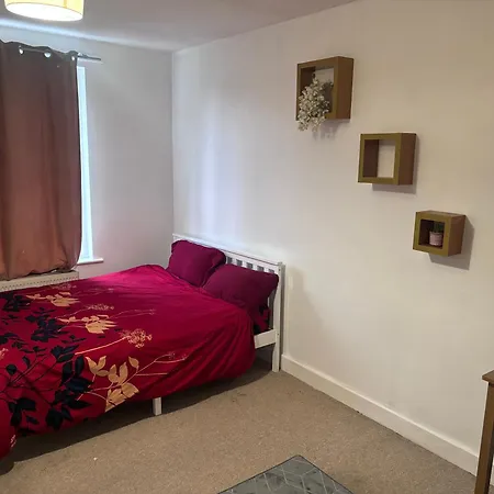 Cosy 1 Bed Flat Wembley London