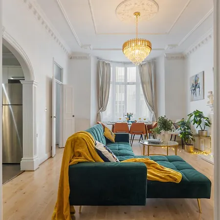 Apartment Chic In Hyde Park London