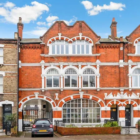Fulham Unique & Large Flat With 2 Full En-suites