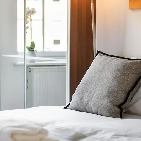 Charming Covent Garden, Air-con Sleeps 6 *