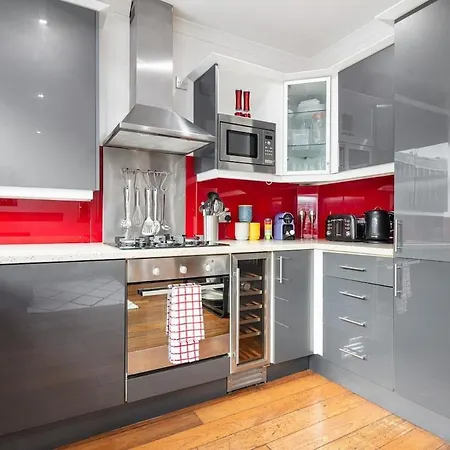 Charming Covent Garden, Air-con Sleeps 6 Apartment
