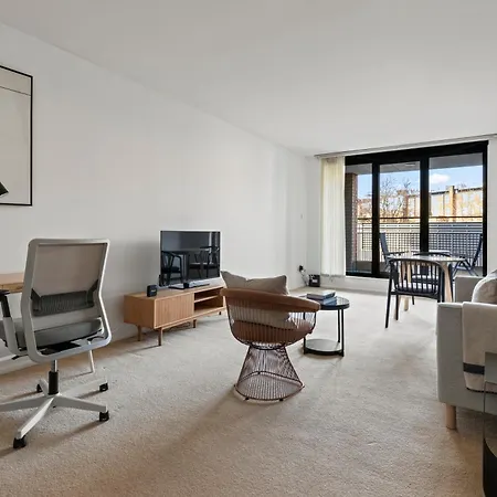 Londwell, Knightsbridge Luxury Balcony Penthouse Apartment London