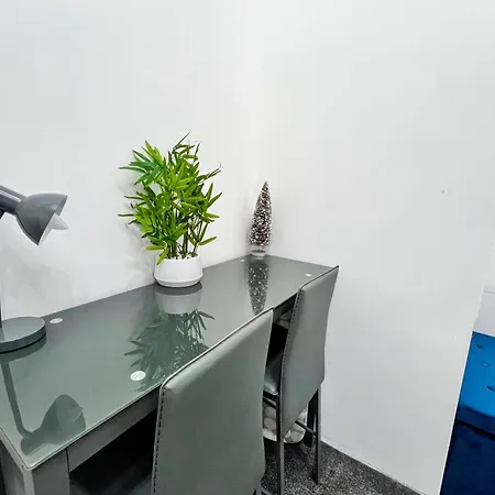 Lovely Nest In Paddington Apartment