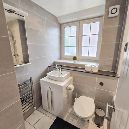 Apartment Chic 2-bedroom Flat In Vauxhall Near The Oval *