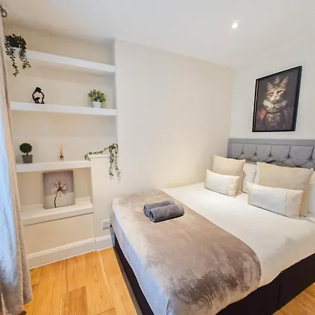 Apartment Chic 2-bedroom Flat In Vauxhall Near The Oval London