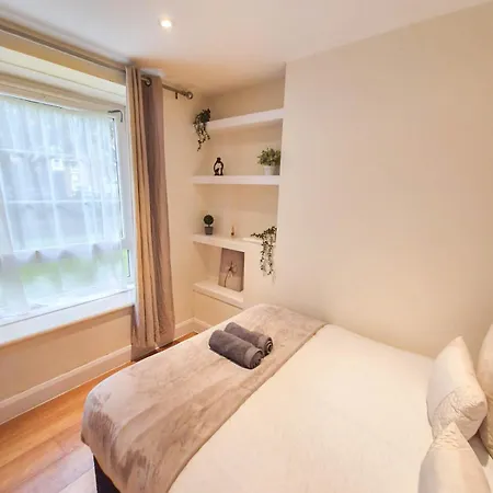 Chic 2-bedroom Flat In Vauxhall Near The Oval Apartment London