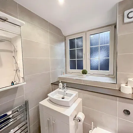 Apartment Chic 2-bedroom Flat In Vauxhall Near The Oval