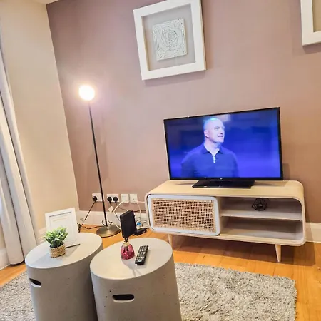 Apartment Chic 2-bedroom Flat In Vauxhall Near The Oval London
